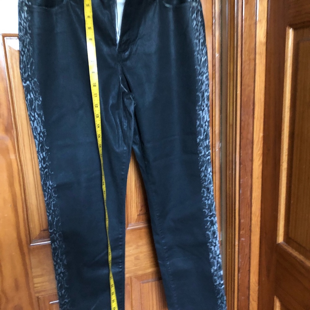 Not your daughters jeans 14w gently used Skinny  animal print seams oil coated